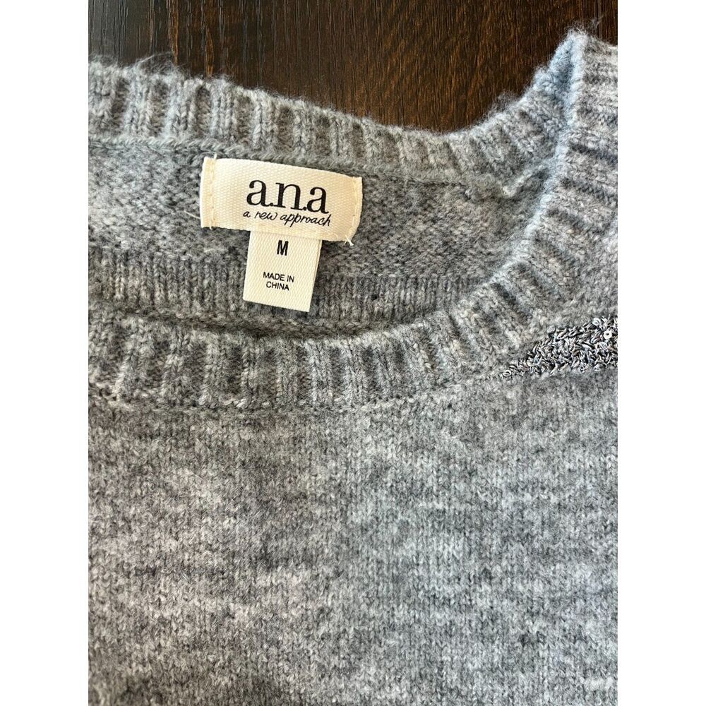 a.n.a Gray Sweater NWT Size Medium - Picture 6 of 7
